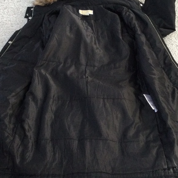 Michael Kors woman’s size M black winter jacket - Picture 7 of 10
